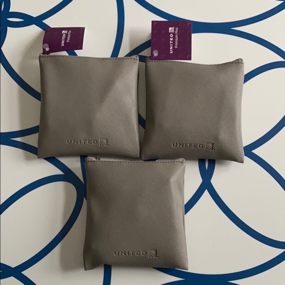 3 United Premium Plus amenities kits, brand new